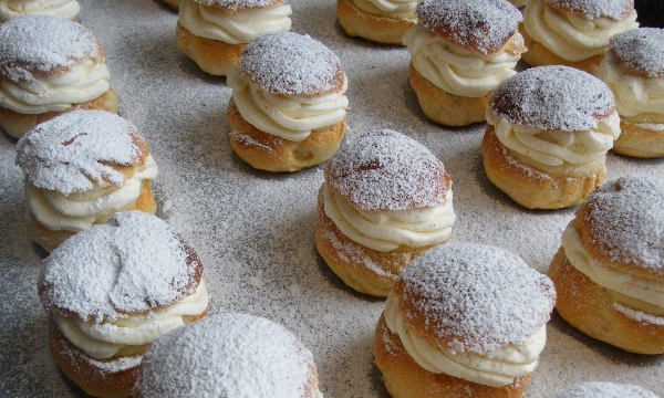 Swedish Semla - Everything You Need To Know And How To Make 