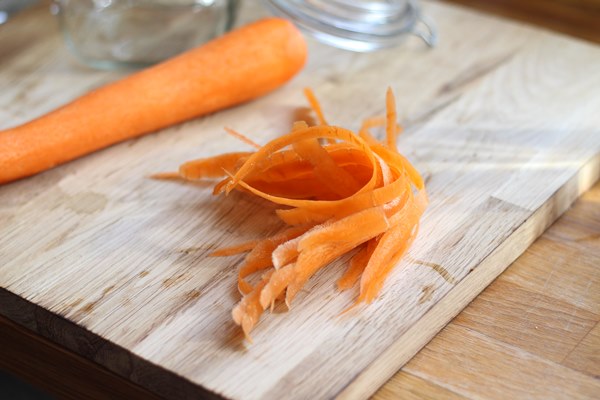 How to make Quick Pickled Carrots and how to serve it