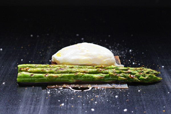  Poached egg with grilled Asparagus and Serrano Ham