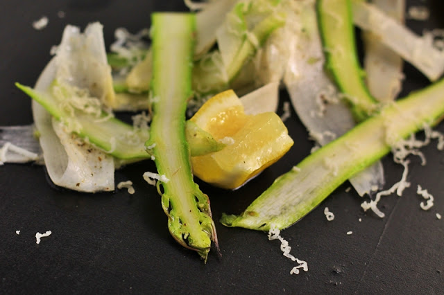 Asparagus salad with lemon and parmesan