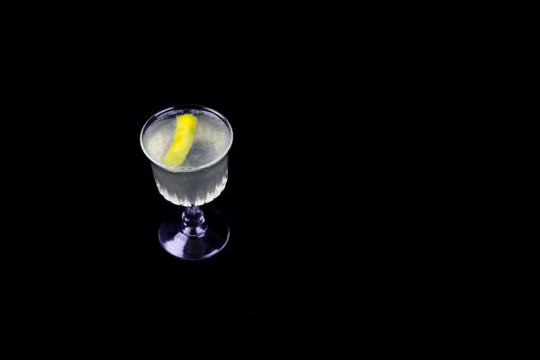 How To Make A Classic French 75 Champagne Cocktail