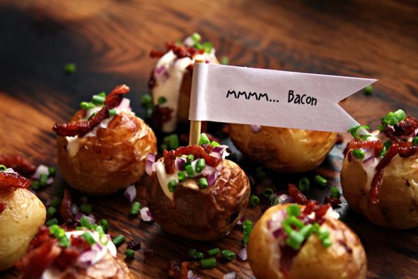 Mini Baked Potatoes with Sour Cream, Bacon and Chives