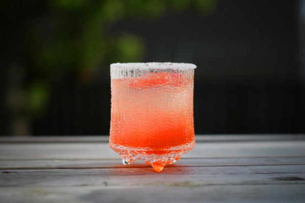 pink grapefruit salty dog