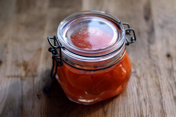 How to make Quick Pickled Carrots and how to serve it