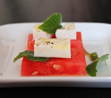 Watermelon and Feta Cheese Tapas Bites, get the recipe at Ateriet.com