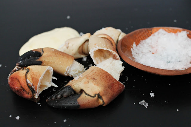 Crab Claws with Homemade Aioli & Salt