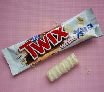 Twix White Taste Test