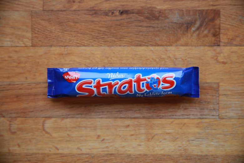 Stratos Chocolate Bar Taste Test - Norwegian Chocolate Packed With Bubbles
