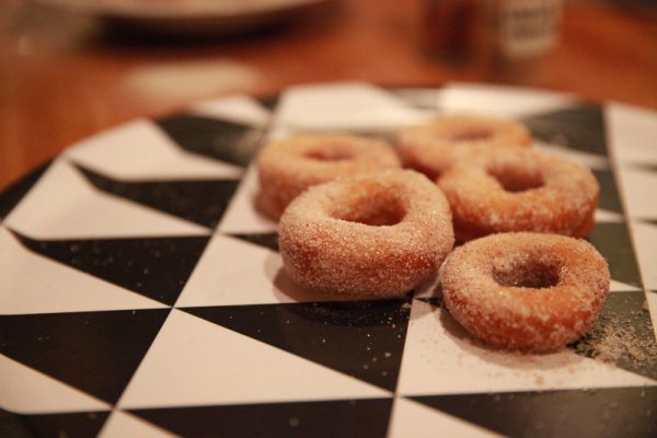 How To Make Mini Doughnuts With Cinnamon and Sugar