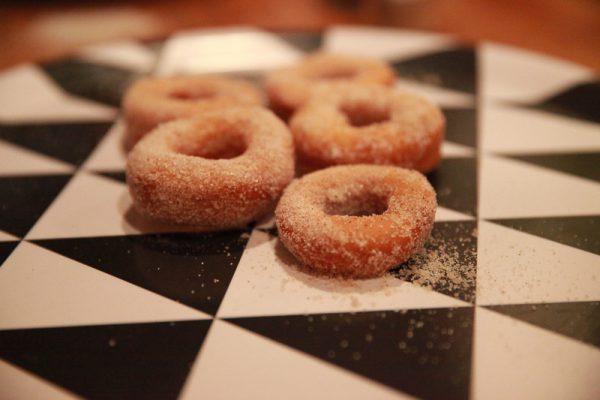 How To Make Mini Doughnuts With Cinnamon and Sugar