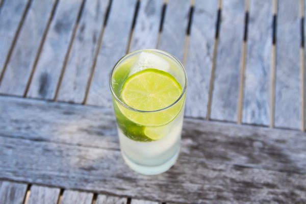 How To Make A Gin Rickey Cocktail