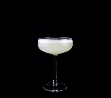 How To Make a Perfect White Lady Cocktail